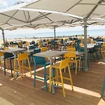 Hotel Restaurant L'atelier Des Cousins 2*