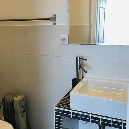 Otel Restaurant L'atelier Des Cousins 2*