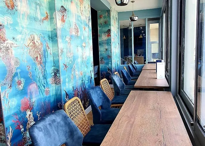 Hotel Restaurant L'atelier Des Cousins Chatelaillon-Plage