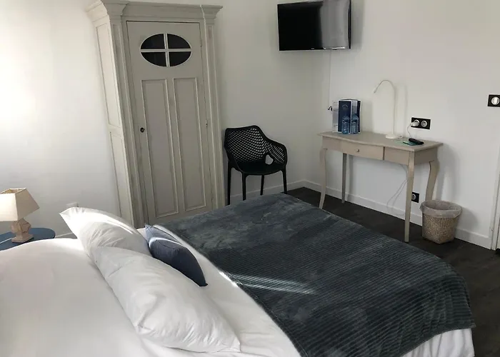 Restaurant L'atelier Des Cousins Hotel 2*